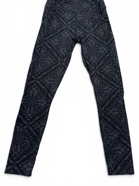 PINK Victoria’s Secret Paisley Leggings Black Gray Yoga Pants XS/S
